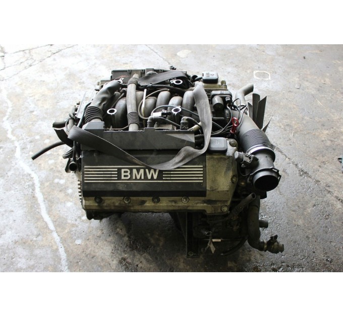 Двигатель BMW 5 535 i M62B35