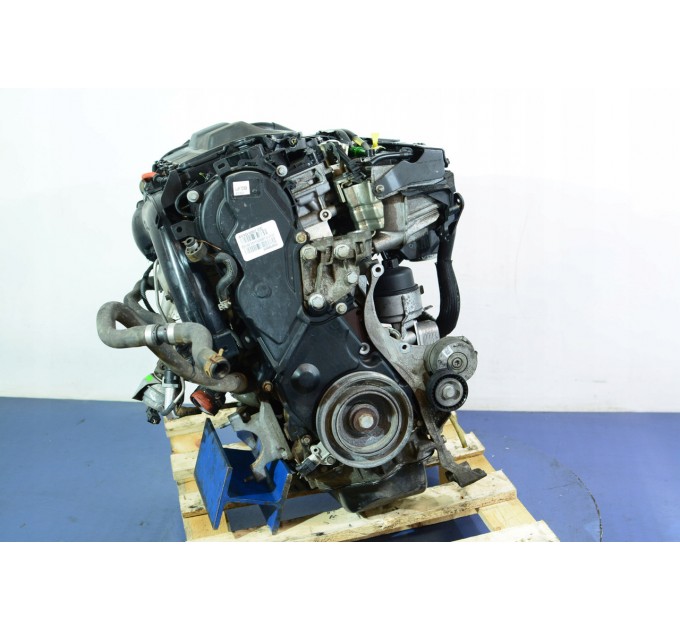 Двигатель Ford GRAND C-MAX 2.0 TDCi UFDB