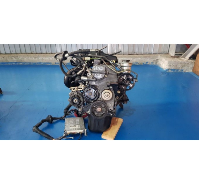 Двигатель  Toyota YARIS 1.0 16V 1SZ-FE