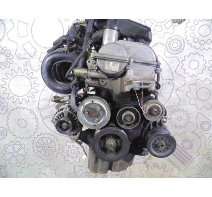 Двигатель  Toyota YARIS 1.3 VVT-i 2SZ-FE