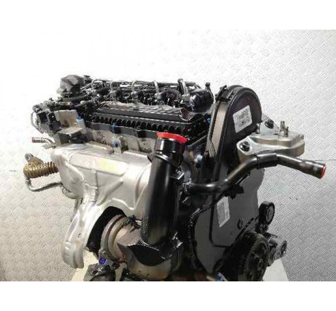 Двигатель  Volvo V40 D3 D 5204 T6